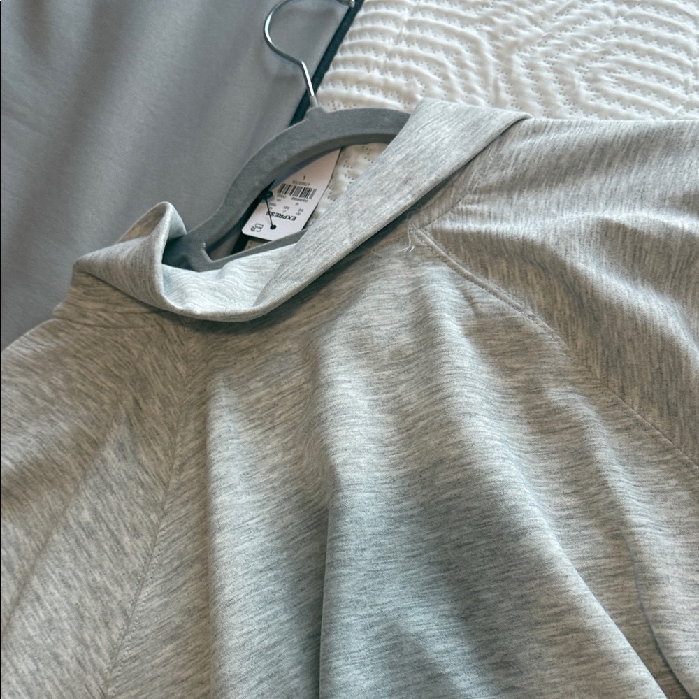 Gray Quarter-Zip Pullover- express new with tags! Size Large womens - Picture 7 of 9